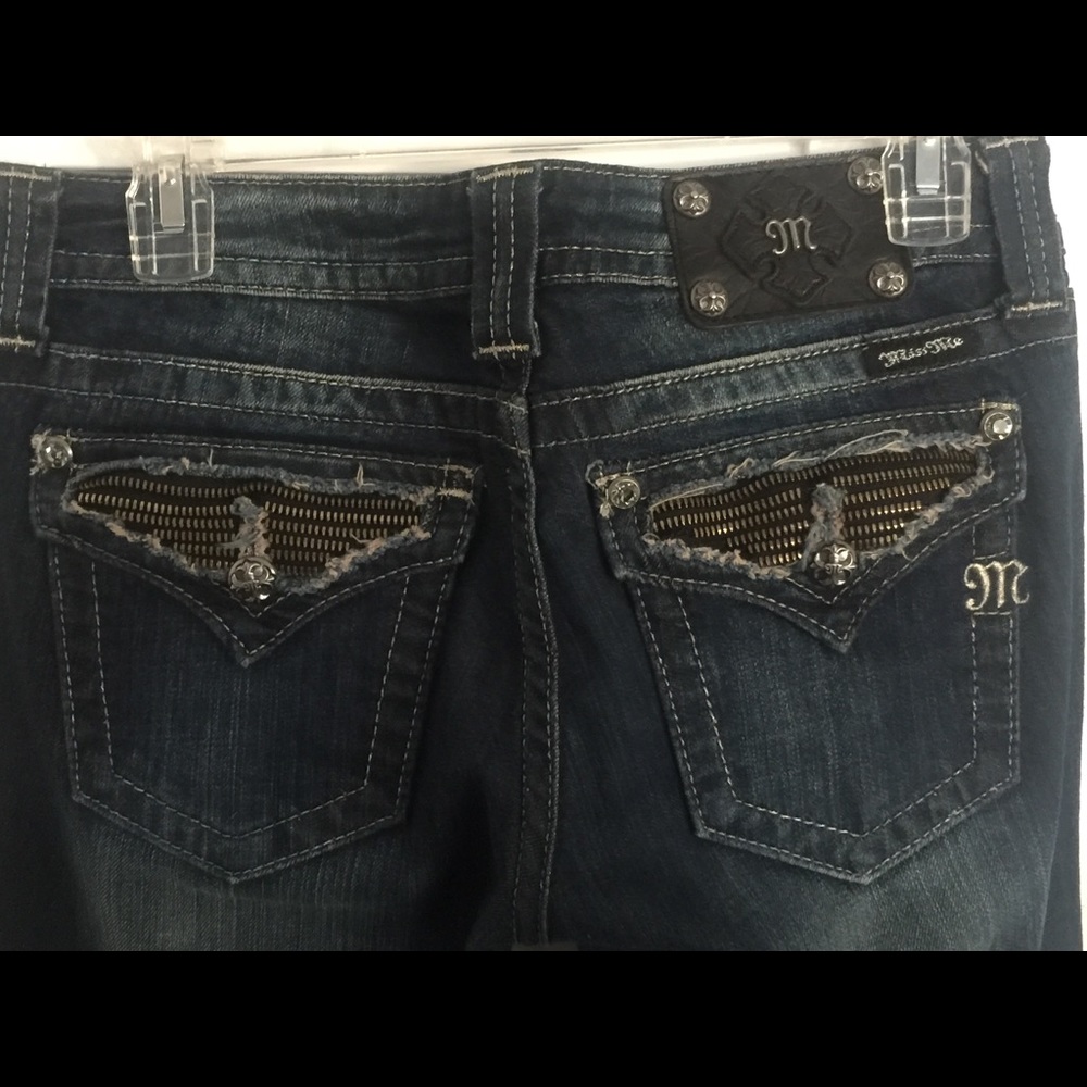 Miss Me Blue Jeans - Picture 2 of 5